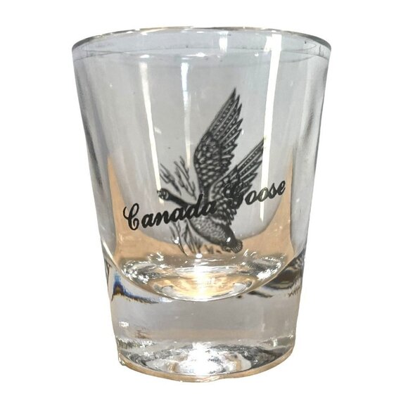 Shot Glass Canada Goose Souvenir Tourist - Picture 2 of 2